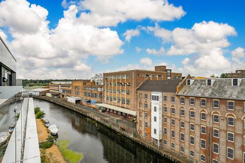 2 bedroom flat for sale, Geoffrey Watling Way, Norwich