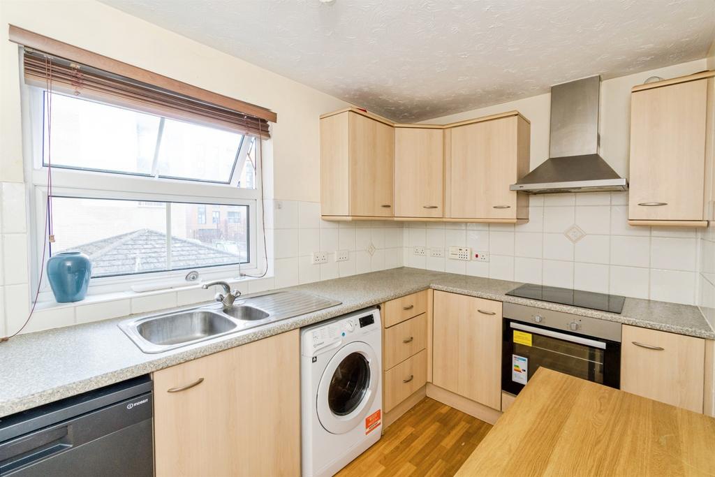 Apartment in Southampton - View 5