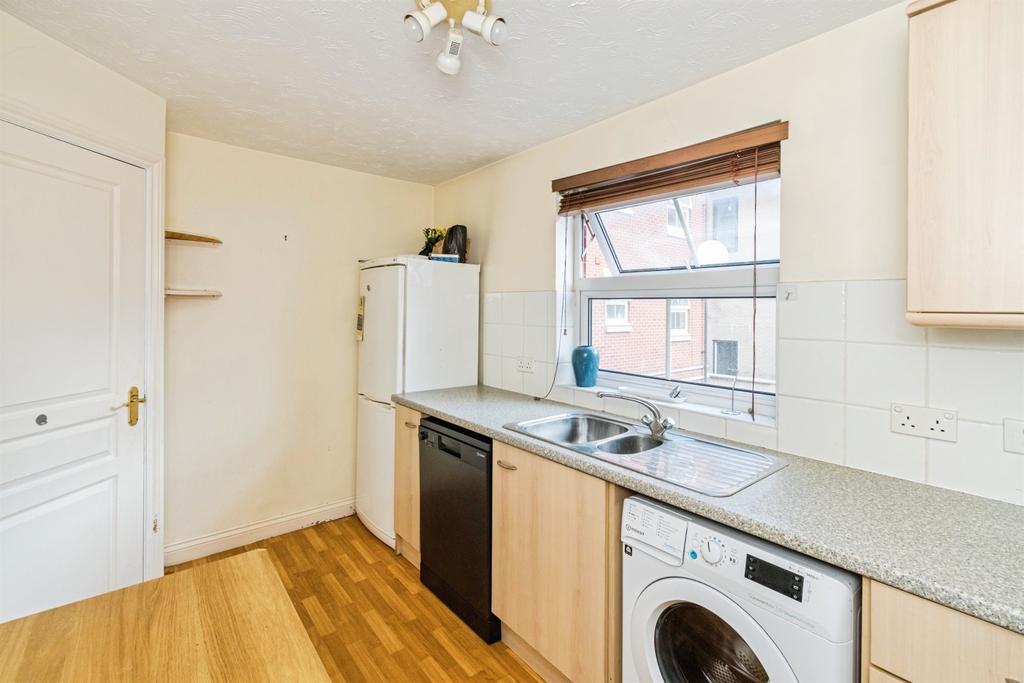 Apartment in Southampton - More