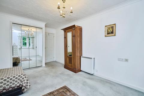2 bedroom apartment for sale, Pendene Court, Wolverhampton WV4