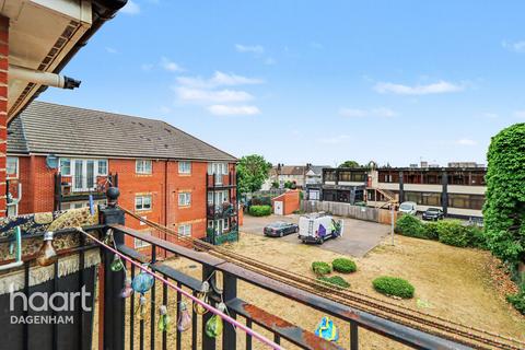 Review Road, Dagenham