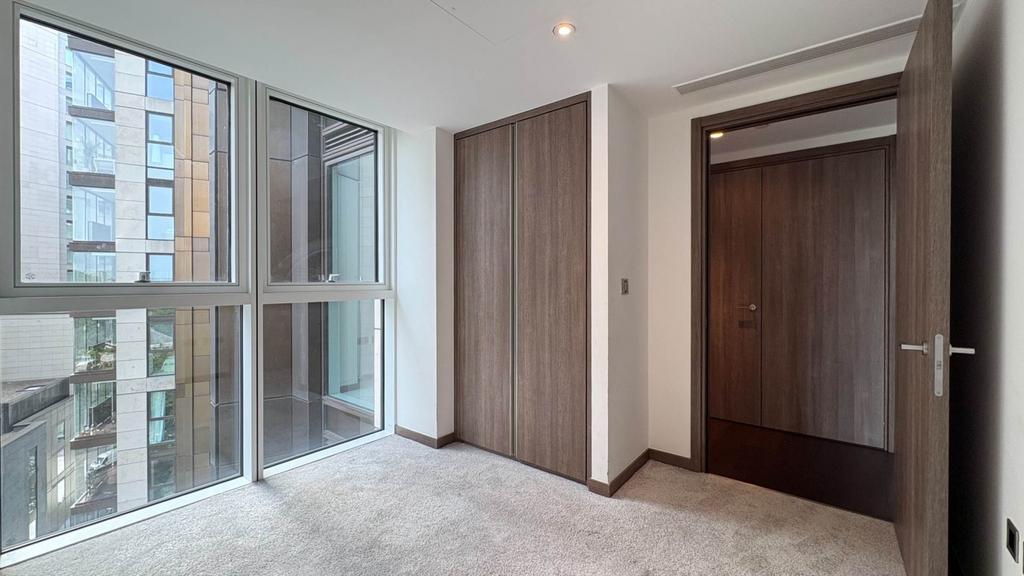 Apartment in London - View 3