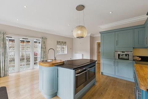 4 bedroom detached house for sale, Dundurn Walk, St. Fillans, PH6