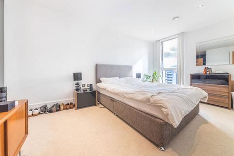 3 bedroom flat to rent, Seager Place, London SE8