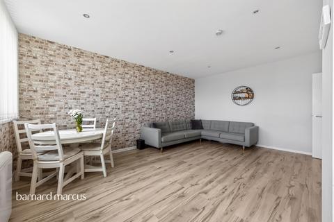 Whitehorse Road, CROYDON