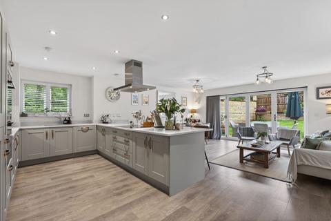 5 bedroom detached house for sale, Somerville Place, Burford, OX18