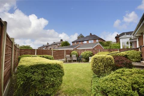 2 bedroom semi-detached bungalow for sale, Fardale, Shaw, Oldham, Greater Manchester, OL2