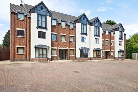 3 bedroom flat to rent, Lincoln Road, Lincoln LN6