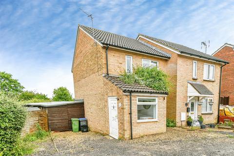 2 bedroom semi-detached house for sale, Highgrove Close, Calne