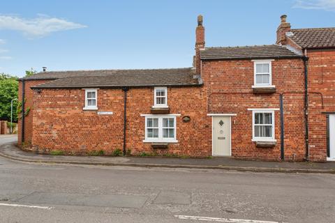 4 bedroom end of terrace house for sale, Westgate, Ruskington, Sleaford