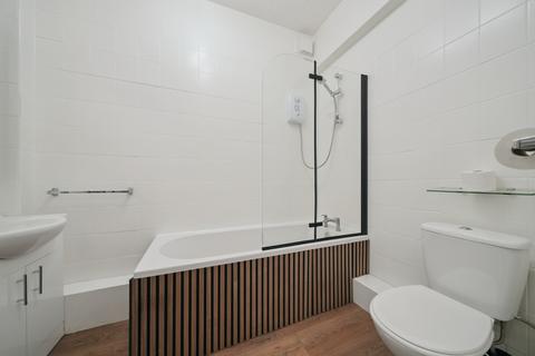 1 bedroom flat to rent, Crown Gardens , Dowanhill, Glasgow, G12 9HJ