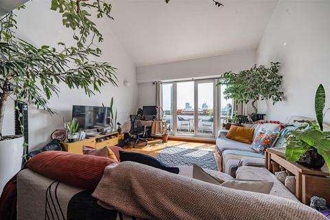 1 bedroom flat for sale, Fairfield Road, Bow Quarter, E3
