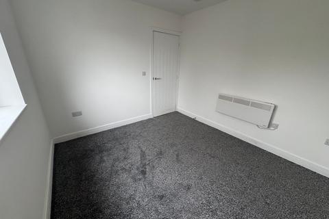 2 bedroom flat to rent, 58 High Street, Rhymney, NP22