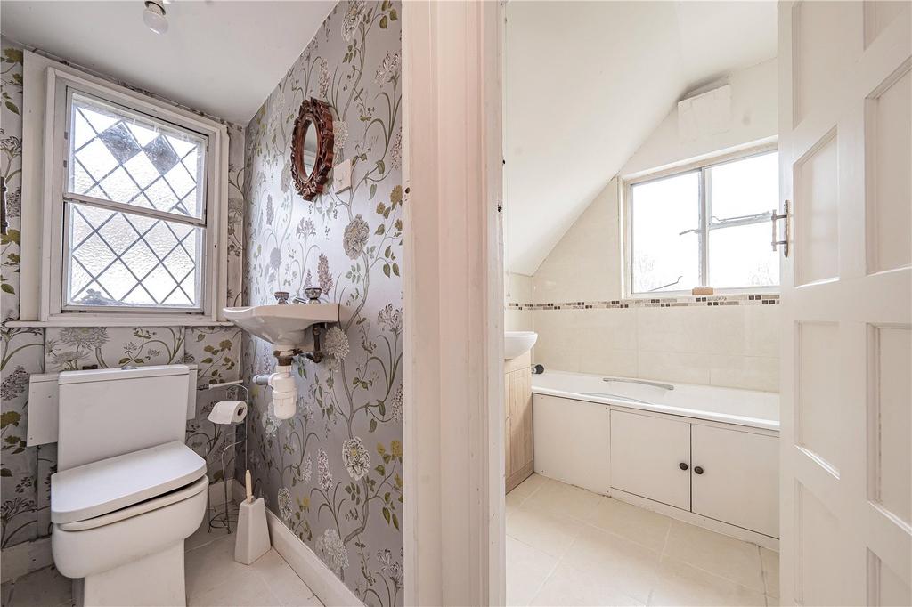 Bathroom/Wc