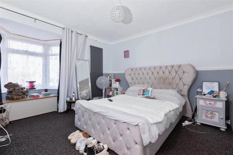 4 bedroom end of terrace house for sale, Maybridge Square, Goring-by-Sea, Worthing, West Sussex, BN12 6HP