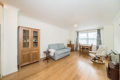 1 bedroom flat for sale, Church Lane, London SW19