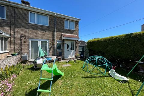 3 bedroom semi-detached house for sale, Cefn Road, Bridgend CF32