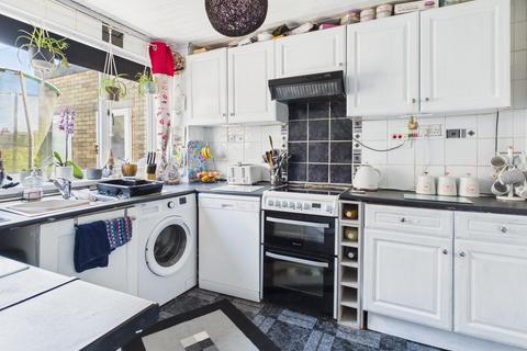 3 bedroom semi-detached house for sale, Cefn Road, Bridgend CF32