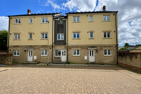 Ground floor flat - Bellflower Close, Plymouth PL6