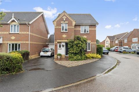 3 bedroom detached house for sale, Cameron Close, Hailsham