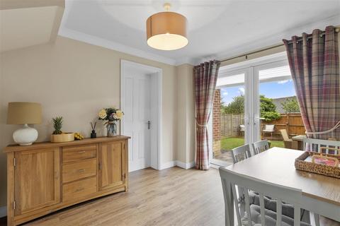3 bedroom detached house for sale, Cameron Close, Hailsham