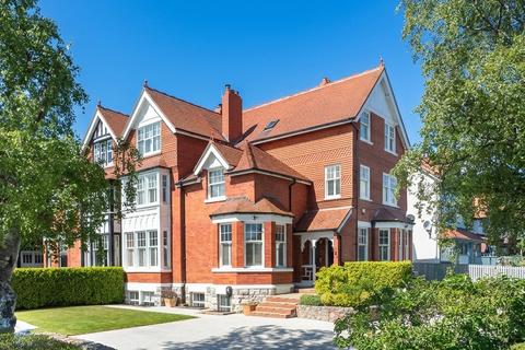 6 bedroom semi-detached house for sale, Abbey Road, Rhos on Sea, Conwy, LL28