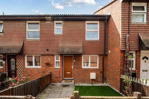 Pedworth Gardens, Bermondsey, London, SE16