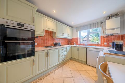 St James Close, New Malden, Surrey, KT3