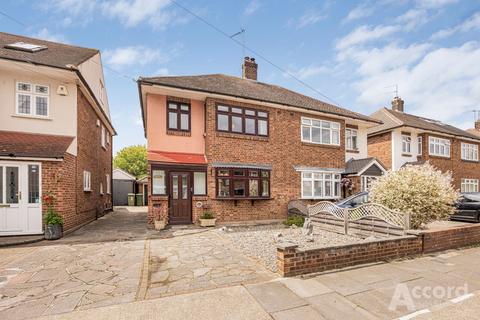 3 bedroom semi-detached house for sale, Winchester Avenue, Upminster, RM14