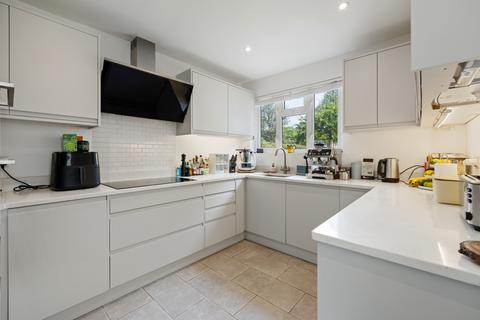 3 bedroom chalet for sale, Kingsway, Craigweil Private Estate, Bognor Regis, West Sussex PO21