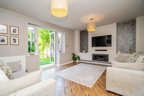 4 bedroom semi-detached house for sale, Summerlin Drive, Woburn Sands, Milton Keynes, MK17