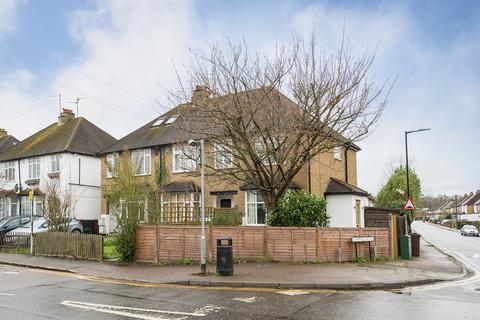 2 bedroom semi-detached house to rent, Sutton Road St. Albans AL1