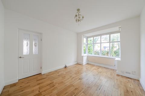 2 bedroom semi-detached house to rent, Sutton Road St. Albans AL1