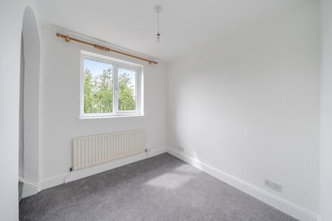 2 bedroom semi-detached house to rent, Sutton Road St. Albans AL1