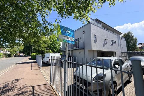 2 bed flat/apartment for rent in Whaddon Road Cheltenham