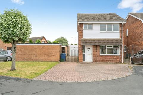 Detached house - Elizabeth Avenue, Kirk Sandall, Doncaster, South Yorkshire, DN3