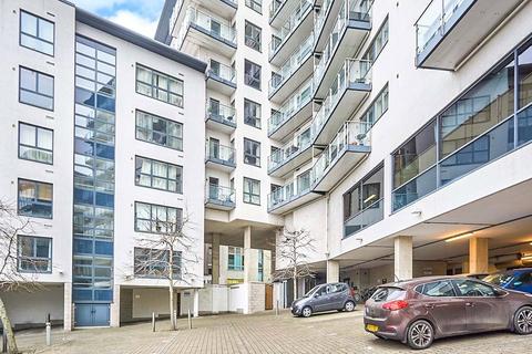 2 bedroom flat to rent, Exeter Street, Devon PL4