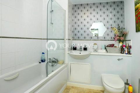 2 bedroom flat to rent, Exeter Street, Devon PL4