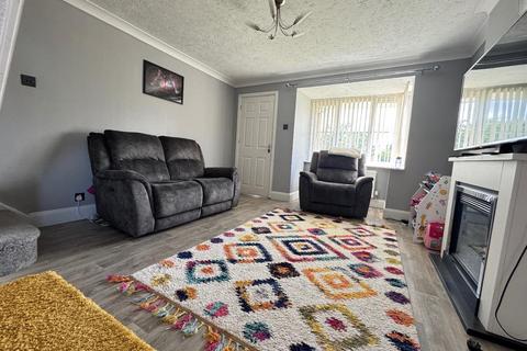 2 bedroom semi-detached house for sale, Stratfield Way, Kettering