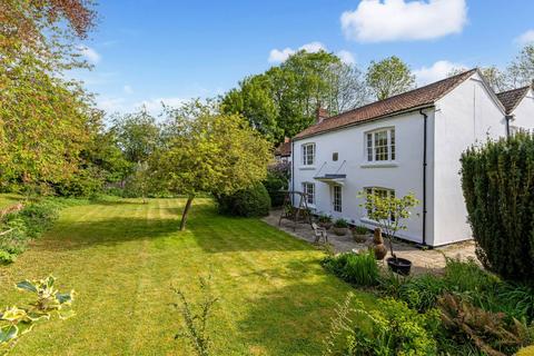 5 bedroom detached house for sale, Warborough Road, Letcombe Regis