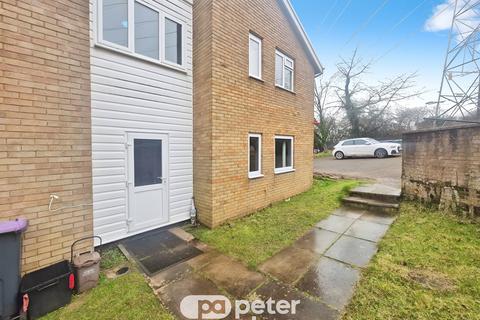 1 bedroom flat to rent, Pentre Close, Cwmbran, NP44