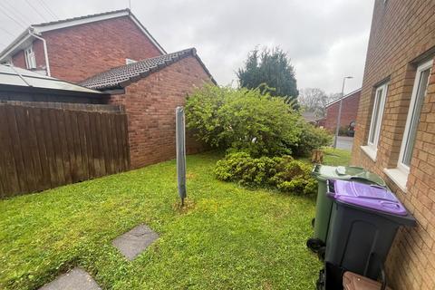 1 bedroom flat to rent, Pentre Close, Cwmbran, NP44