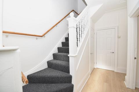 3 bedroom semi-detached house to rent, Linden Road, Newport, NP19