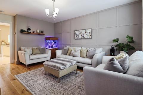3 bedroom end of terrace house for sale, Pentrebane Drive, Cardiff