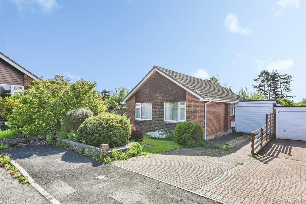 2 bedroom bungalow for sale