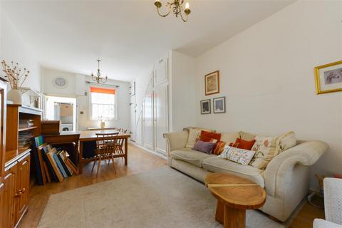 2 bedroom terraced house for sale, High Street, Aylesford