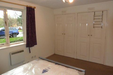 1 bedroom flat for sale, Crosskeys Close, London N9 7AD