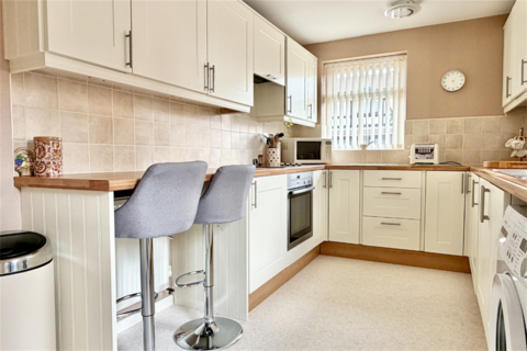 2 bedroom bungalow for sale, Roehampton Drive, Trowell, NG9 3QY