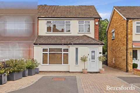 Helmsdale Close, Rise Park, RM1