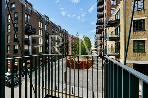 3 bedroom house to rent, Orchard Place, Goodluck Hope, London